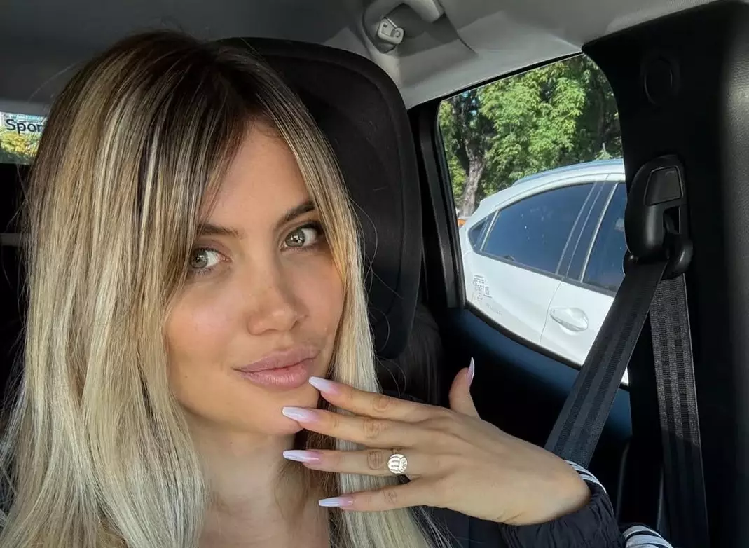 Wanda Nara a pus ochii pe un fotbalist cu 13 ani mai tânăr: ”Scrie-mi dacă vrei”